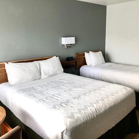 Super 8 By Wyndham Fort Bragg Extérieur photo