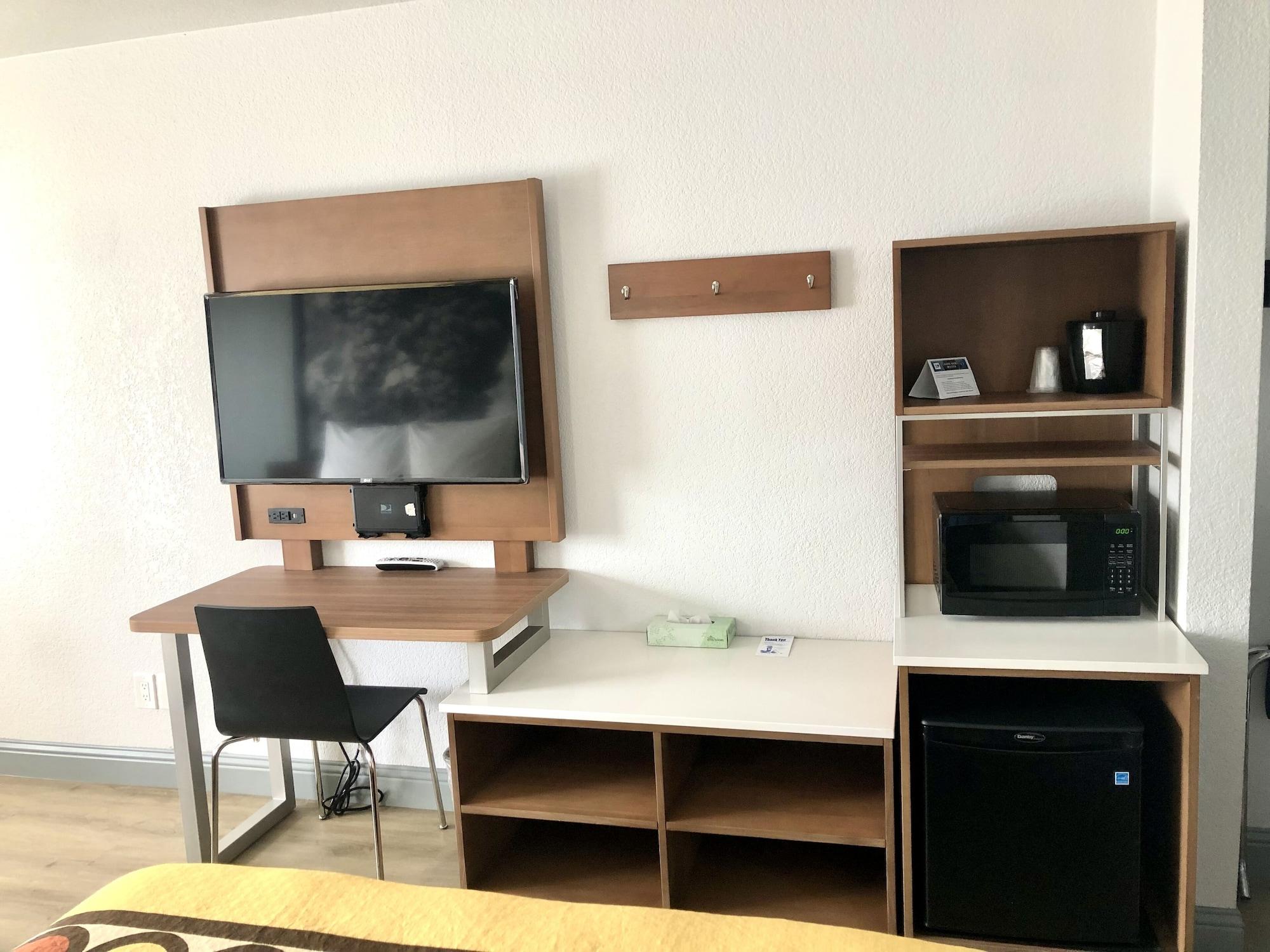Super 8 By Wyndham Fort Bragg Extérieur photo