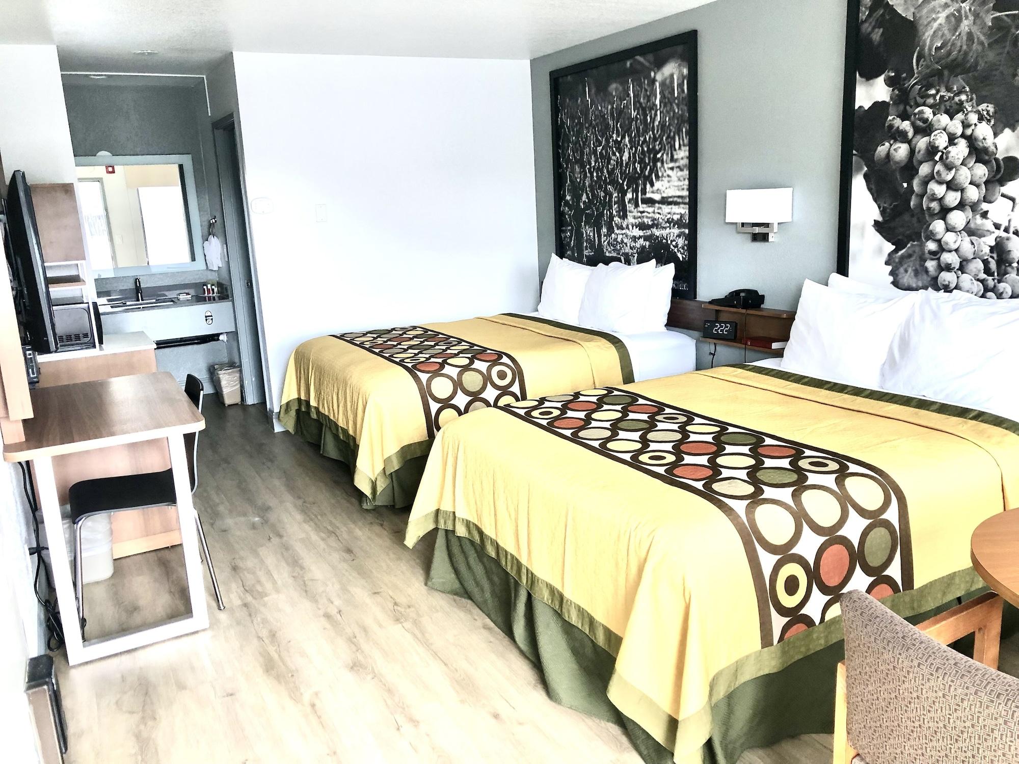 Super 8 By Wyndham Fort Bragg Extérieur photo