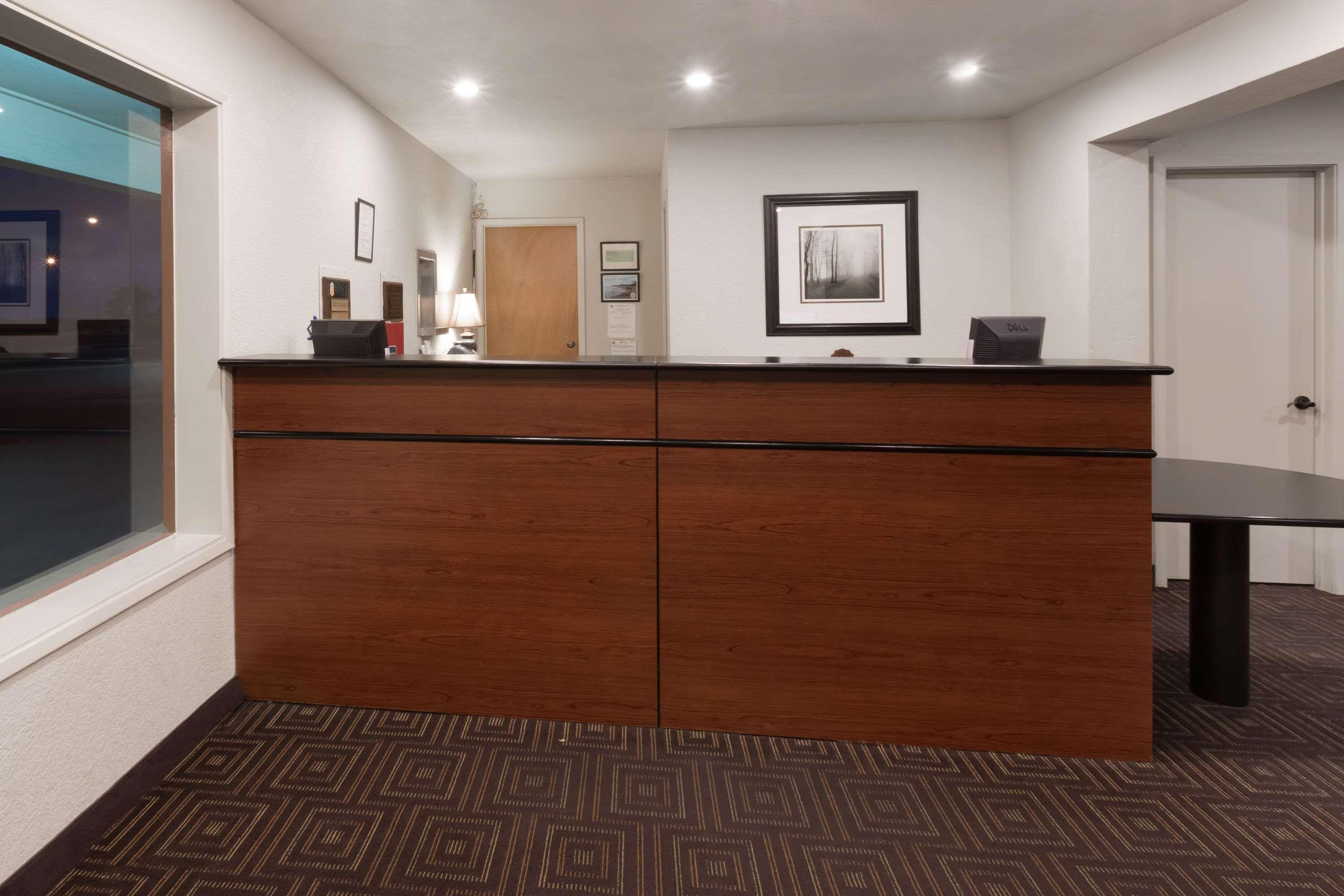 Super 8 By Wyndham Fort Bragg Extérieur photo