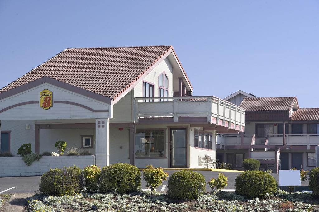 Super 8 By Wyndham Fort Bragg Extérieur photo